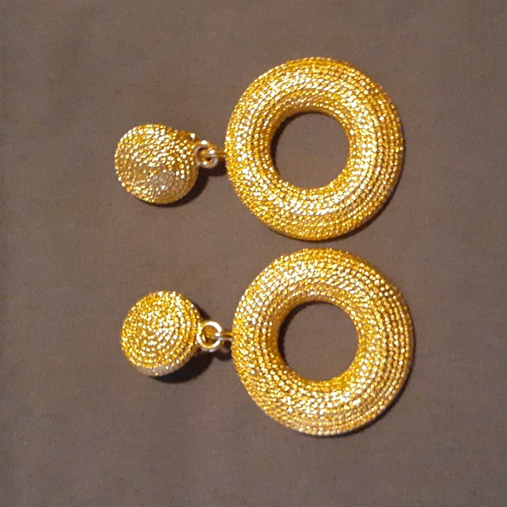 Gold Plated Circle Clip On Earrings. 2 1/2" X 1 1/2" (L7 BC)